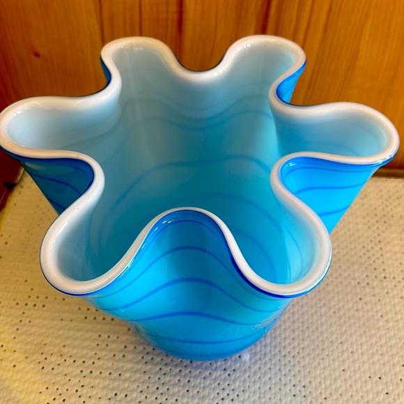 VINTAGE Hand Blown Handkerchief Striped Blue Vase - Picture 2 of 4